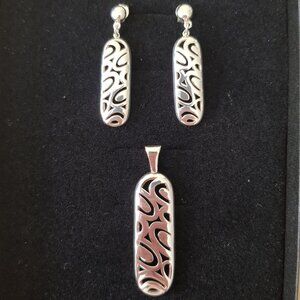 Sterling silver set (earrings and pendant)